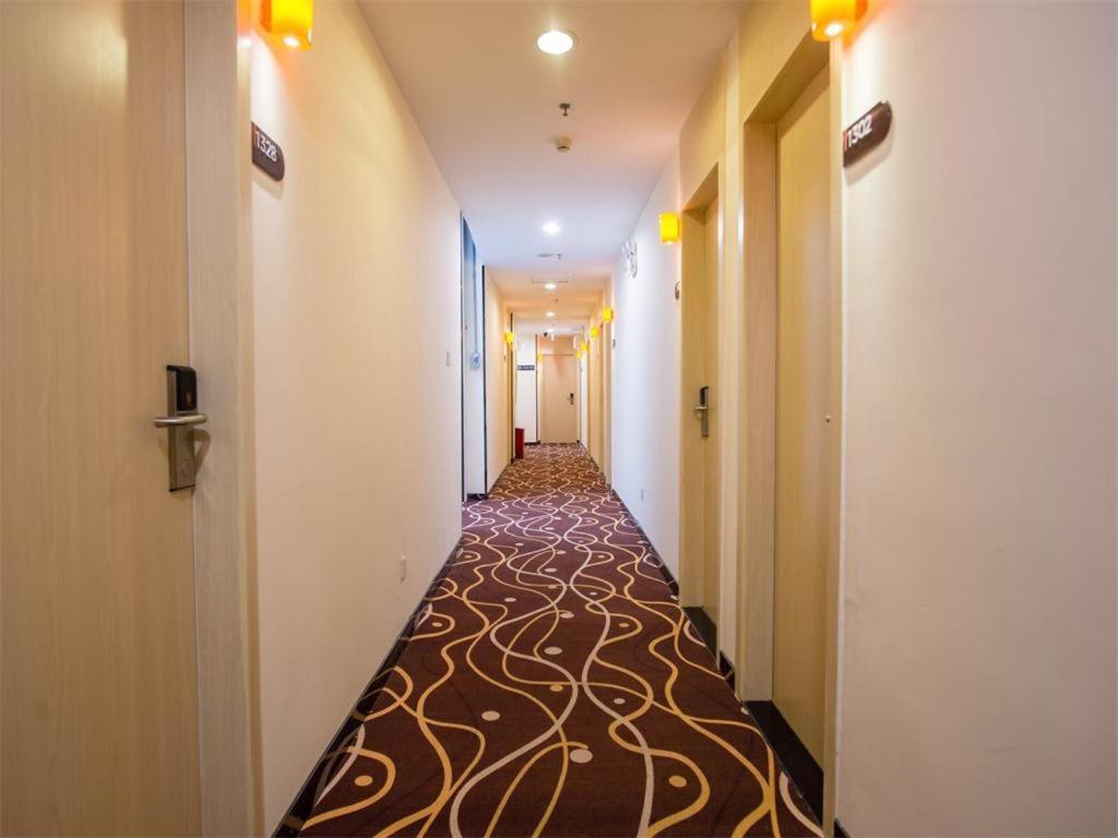 Hotel 7 Days Premium Jiangmen Diwang Plaza Branch Zewnętrze zdjęcie